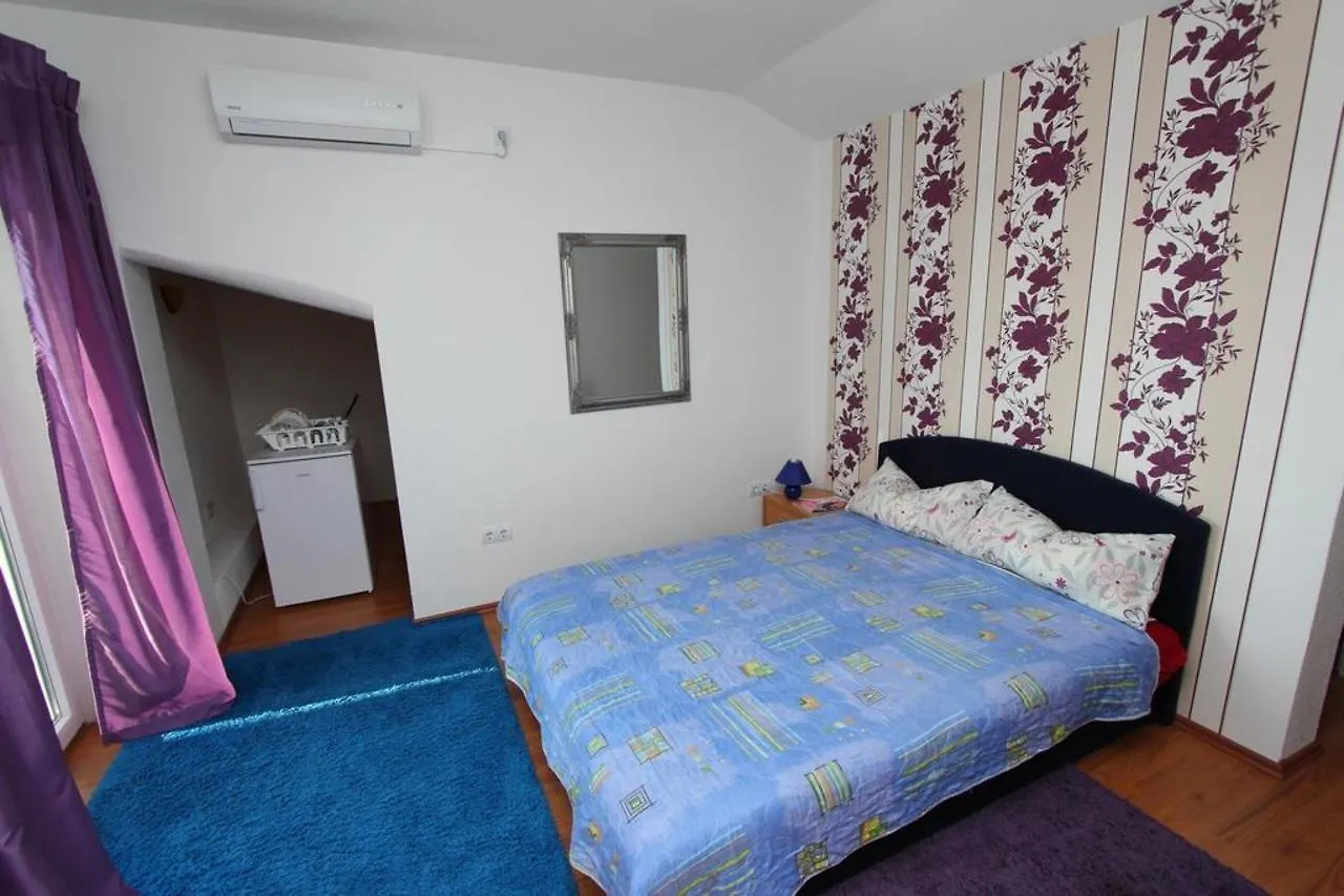 Rooms And Apartments Sally Rovinj 3*,  Croatia