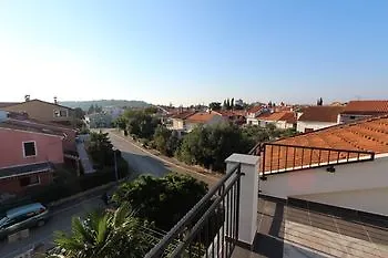 Rooms And Apartments Sally Rovinj Croatia