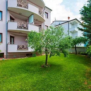 Apartments&rooms Camaiore Rovigno