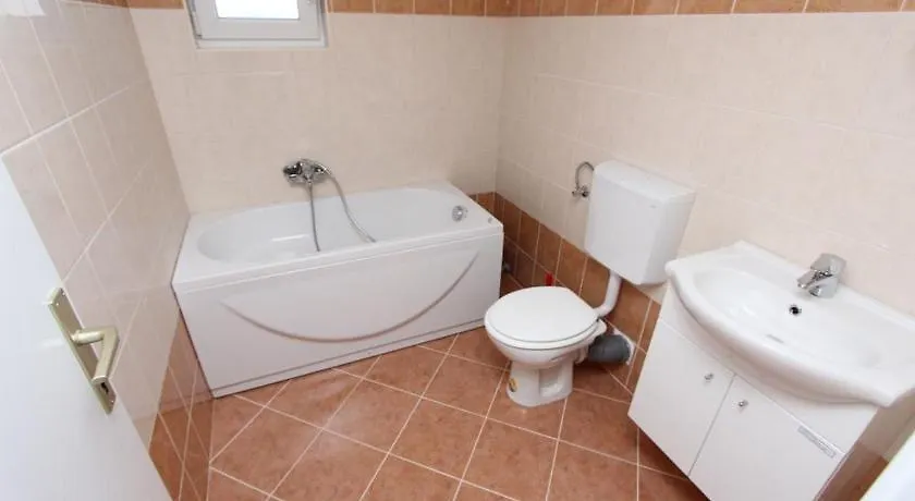 Guest house Rooms And Apartments Sally Rovinj