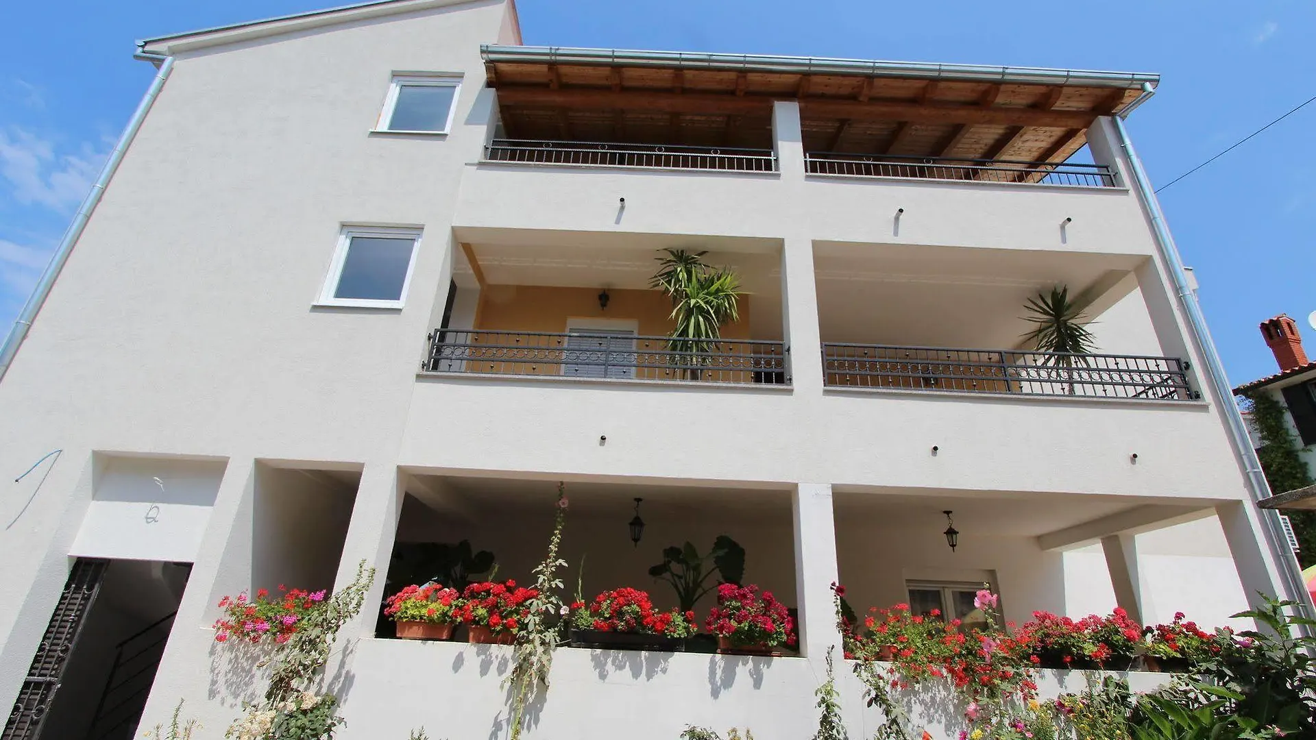 Guest house Rooms And Apartments Sally Rovinj