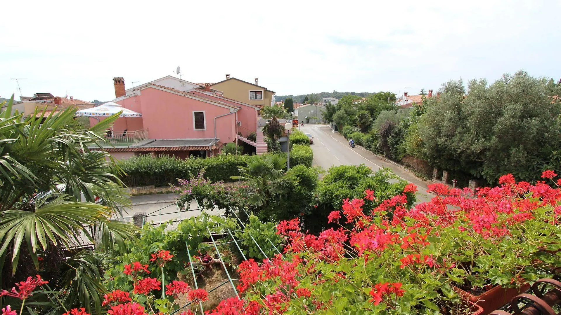Guest house Rooms And Apartments Sally Rovinj