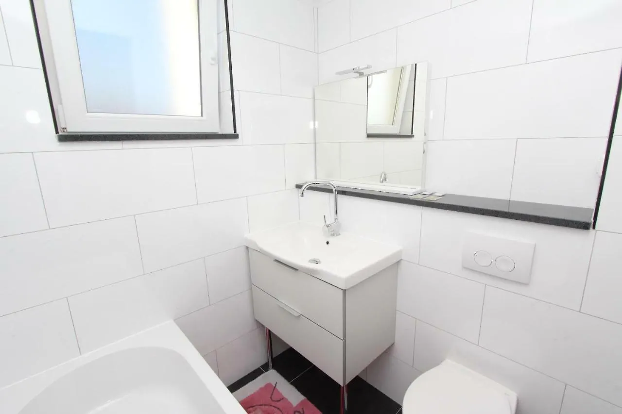 *** Guest house Rooms And Apartments Sally Rovinj Croatia