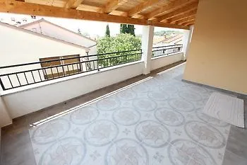 Rooms And Apartments Sally Rovinj