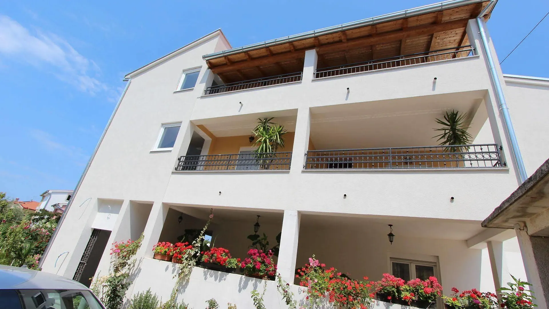 Rooms And Apartments Sally Rovinj 3*,